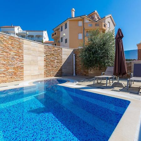 קריקווניצה Apartments Livaja מראה חיצוני תמונה